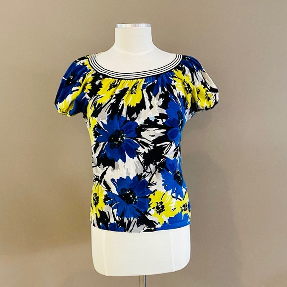 August Silk Knit Top, Size S - Picture 1 of 4